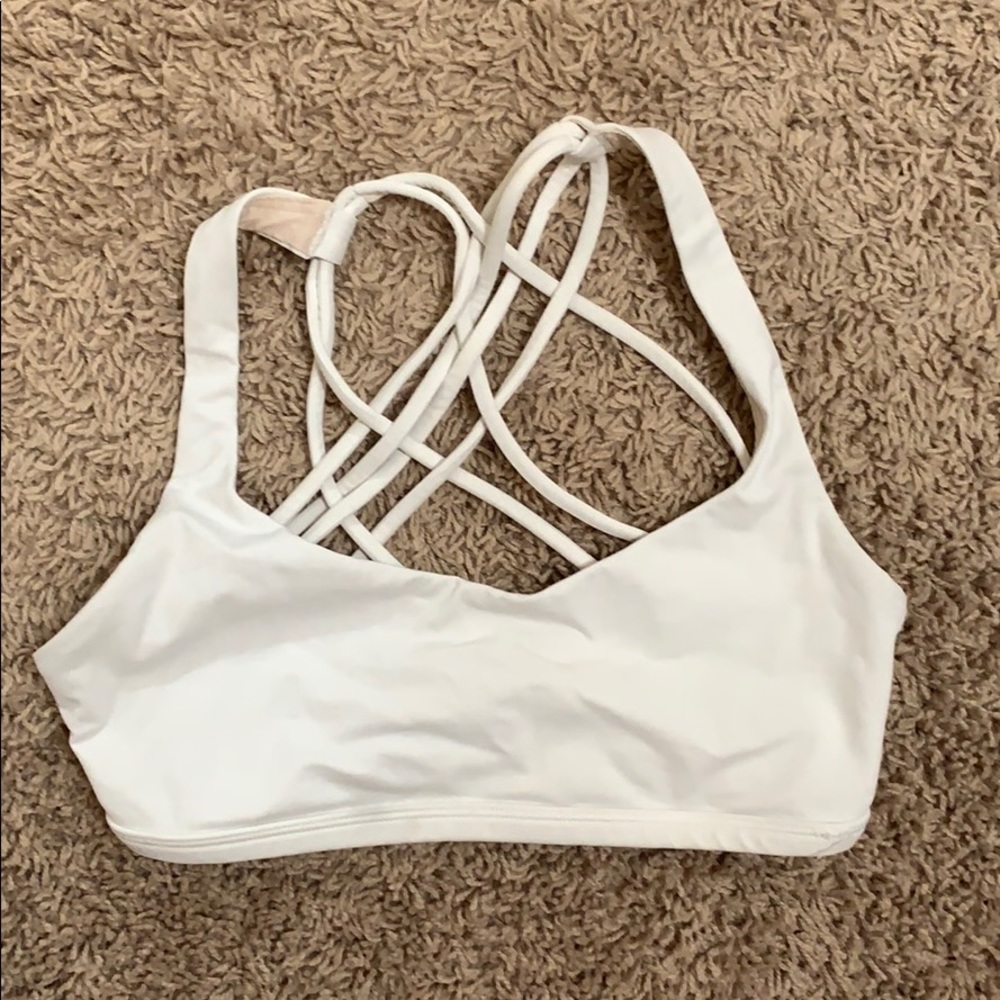 Lululemon Free To Be Bra